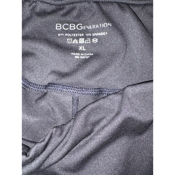 BCBGeneration yoga shorts  black and white size XL - Picture 2 of 5